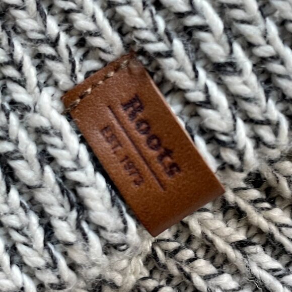 NWT Men's Roots Snowy Fox Zip Cardigan Sweater Jacket-Size Small - Picture 14 of 16